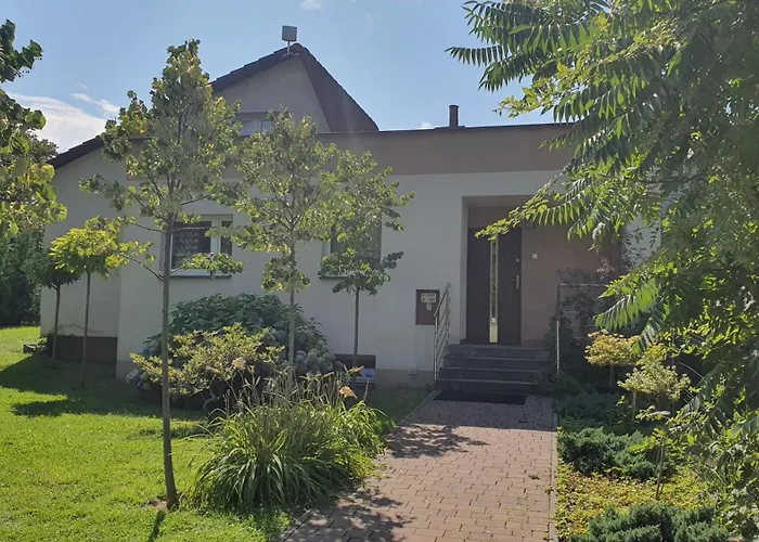 Dom Na Pieknej Semesterbostad Ustroń